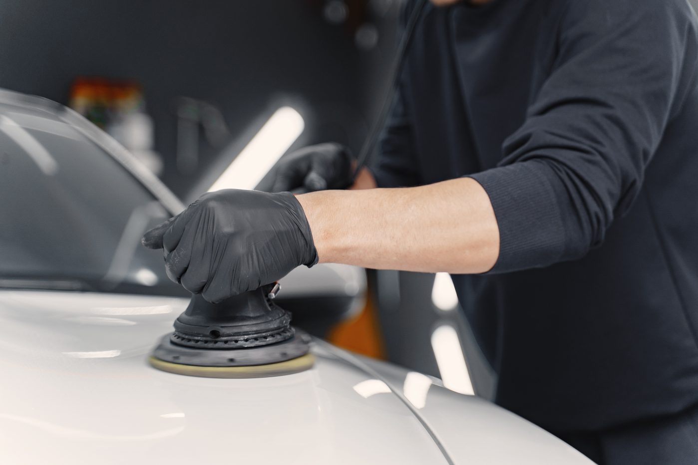 Spot scratch polishing